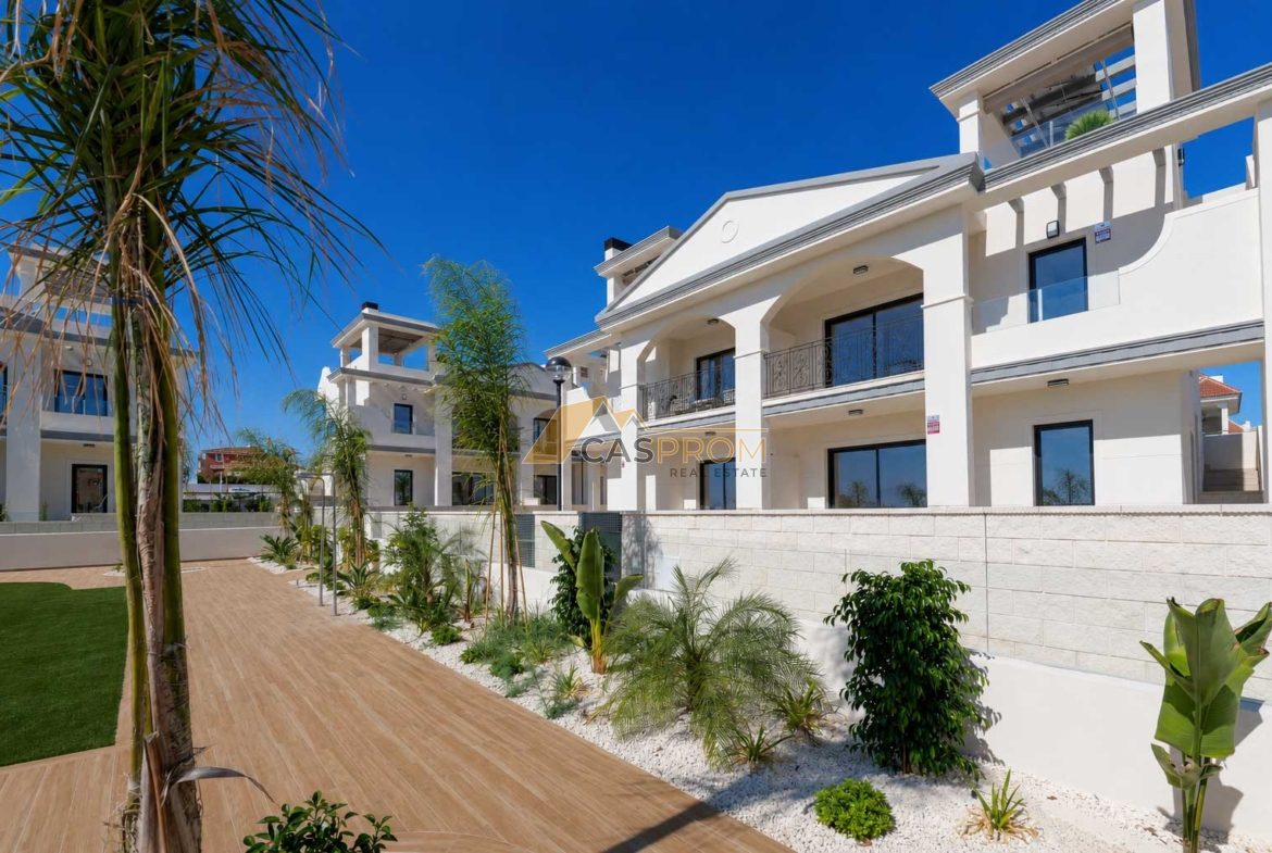 NOWY PENTHOUSE Z PRYWATNYM SOLARIUM W DOÑA PEPA, CIUDAD QUESADA