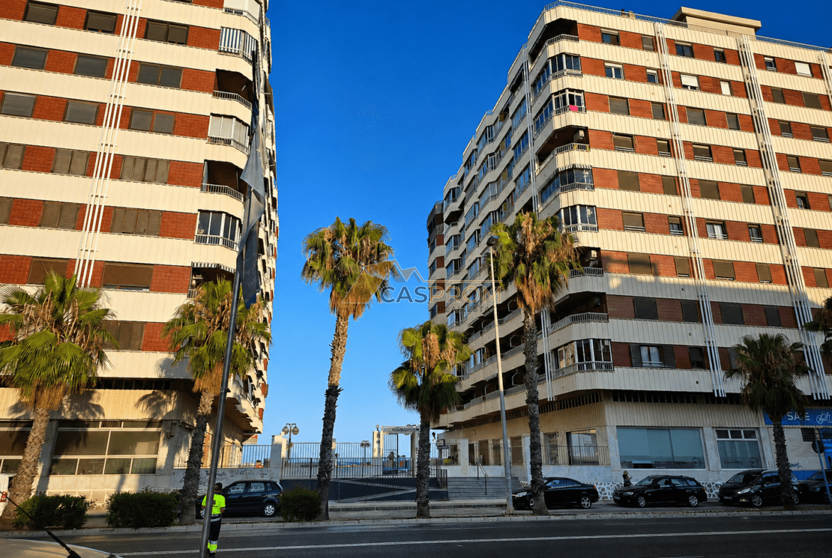 NOWOCZESNY APARTAMENT 100 M DO PLAŻY W TORREVIEJA