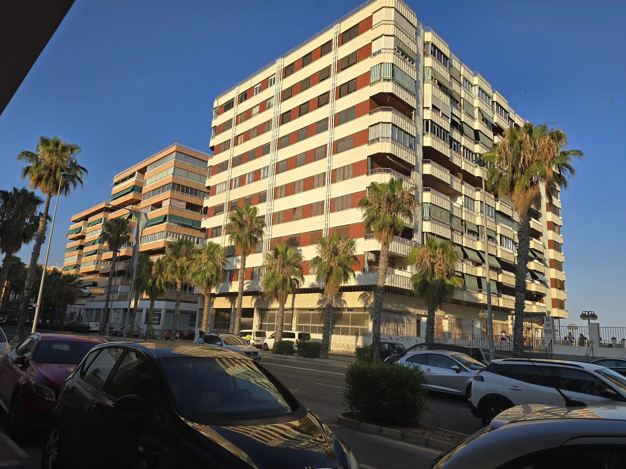 NOWOCZESNY APARTAMENT 100 M DO PLAŻY W TORREVIEJA