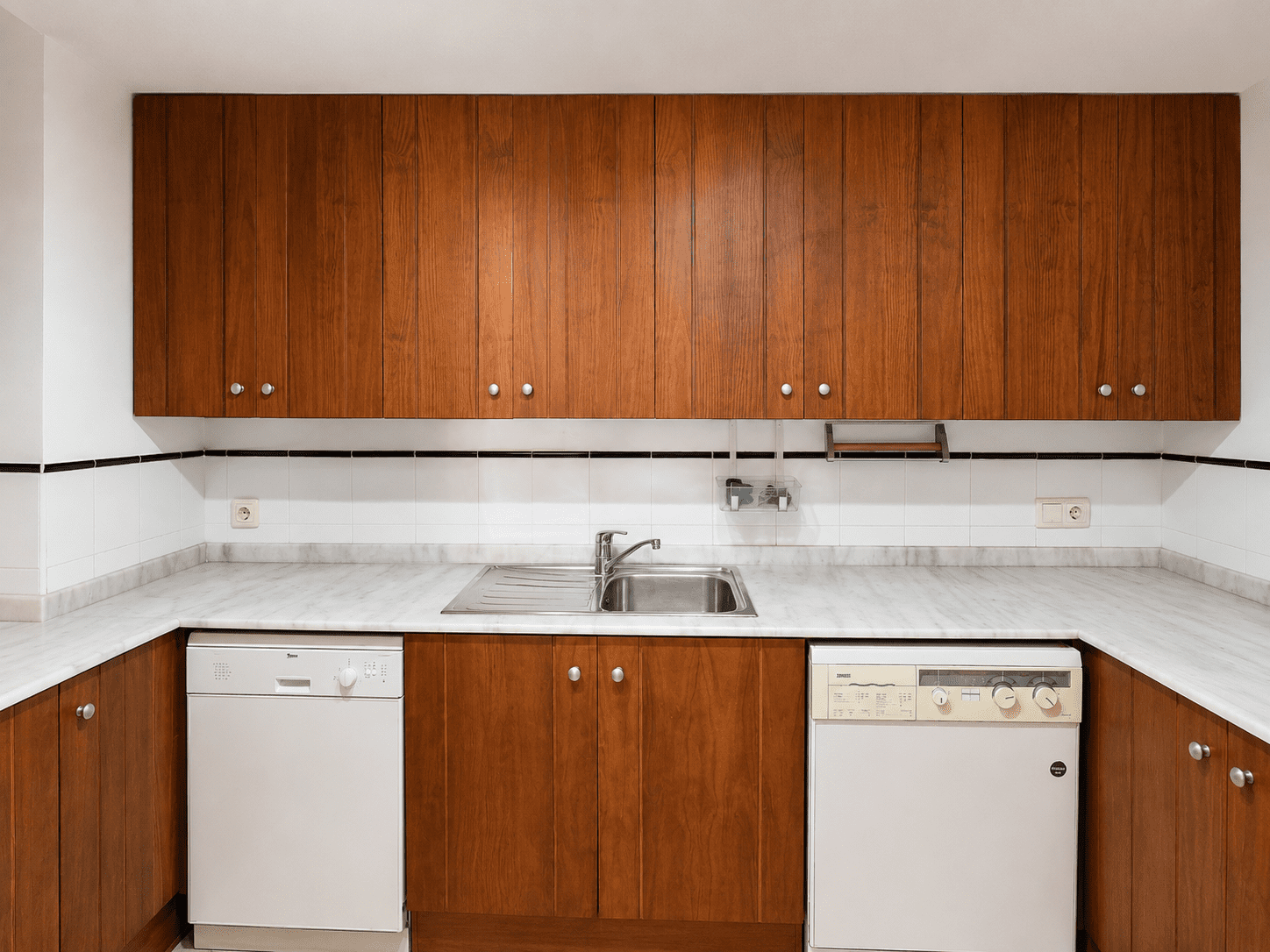 APARTAMENT BLISKO MORZA Z WIDOKIEM NA BASEN – TORREVIEJA PUNTA PRIMA
