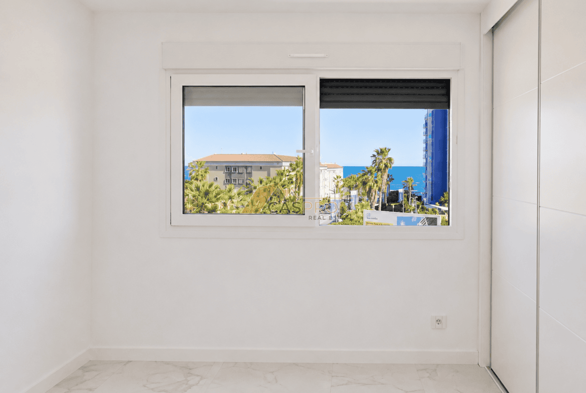NOWOCZESNY APARTAMENT Z TARASEM W LUKSUSOWEJ INWESTYCJI W PUNTA PRIMA