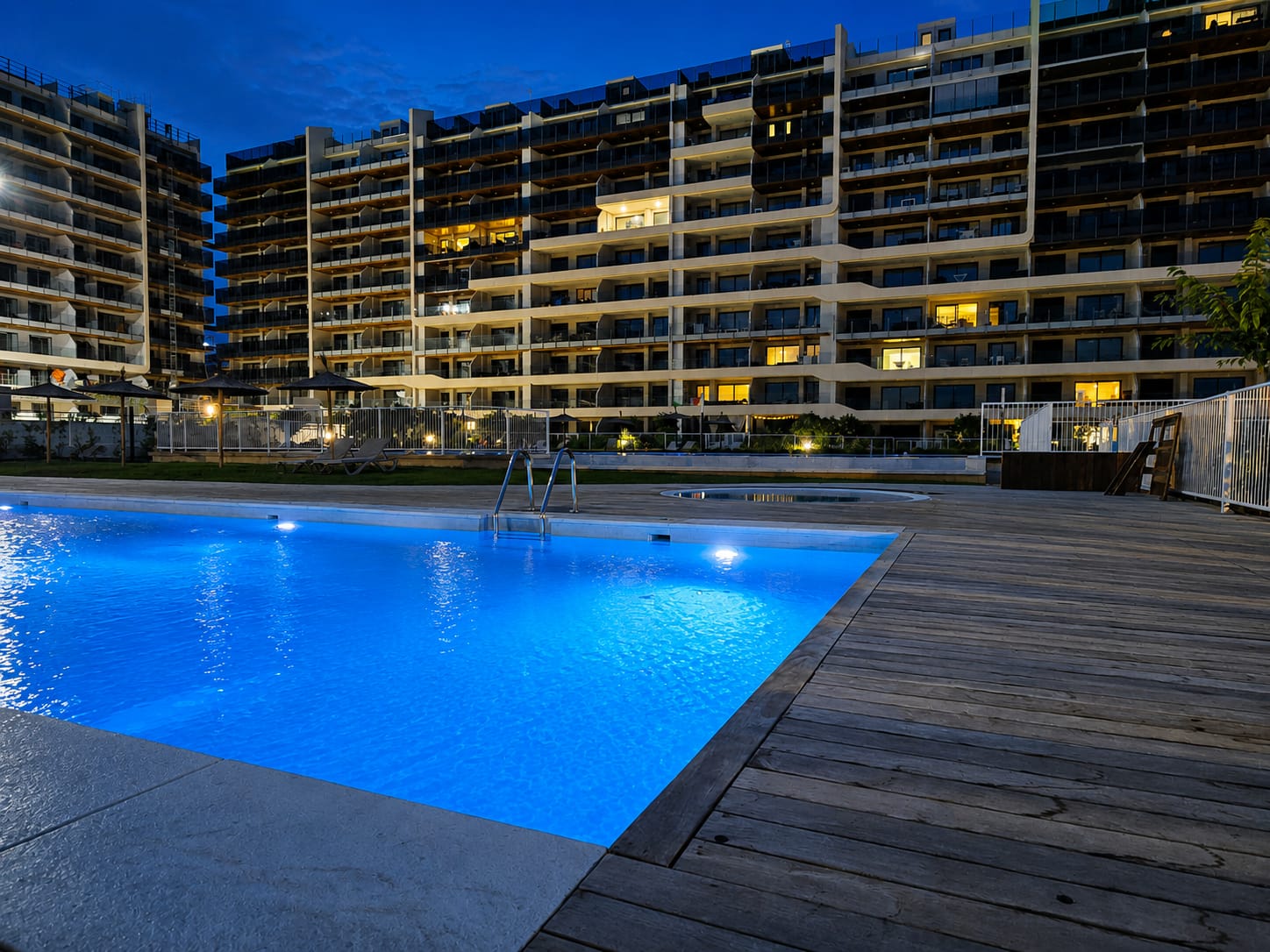 WhatsApp Image 2026-07-15 at 09.47.39 NOWOCZESNY APARTAMENT Z TARASEM W LUKSUSOWEJ INWESTYCJI W PUNTA PRIMA