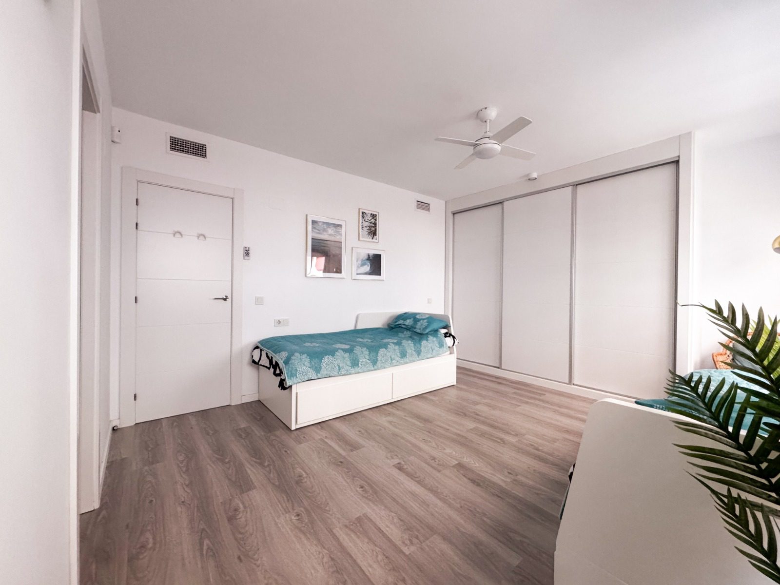 WhatsApp Image 2026-01-27 at 12.11.00 (1)