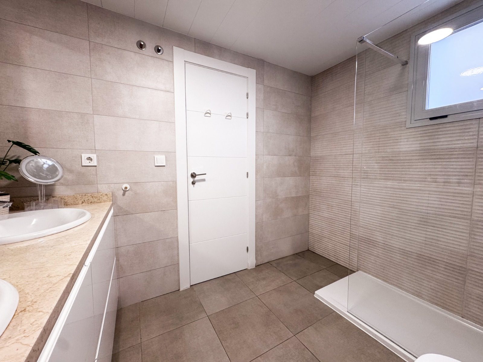 WhatsApp Image 2026-01-27 at 12.11.07 (2)