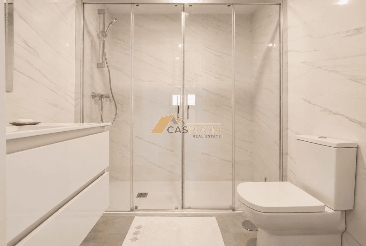 APARTAMENT NA PARTERZE Z DUŻYM TARASEM W NOWOCZESNEJ INWESTYCJI SEAGARDENS W CAMPOAMOR