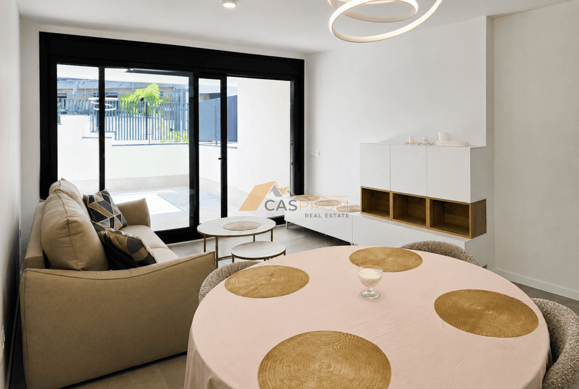 APARTAMENT NA PARTERZE Z DUŻYM TARASEM W NOWOCZESNEJ INWESTYCJI SEAGARDENS W CAMPOAMOR