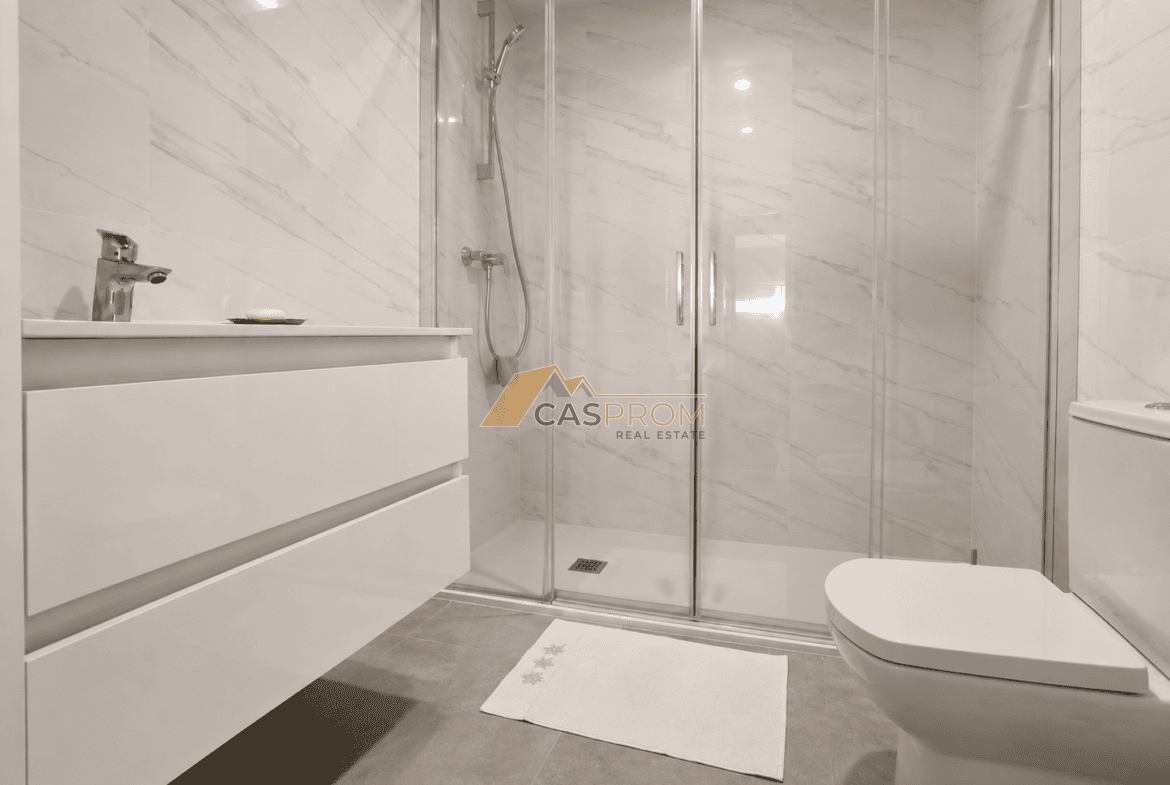 APARTAMENT NA PARTERZE Z DUŻYM TARASEM W NOWOCZESNEJ INWESTYCJI SEAGARDENS W CAMPOAMOR