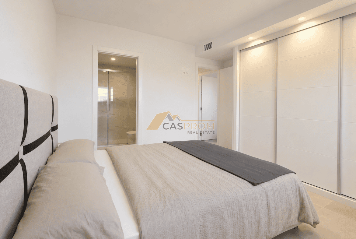 APARTAMENT NA PARTERZE Z DUŻYM TARASEM W NOWOCZESNEJ INWESTYCJI SEAGARDENS W CAMPOAMOR