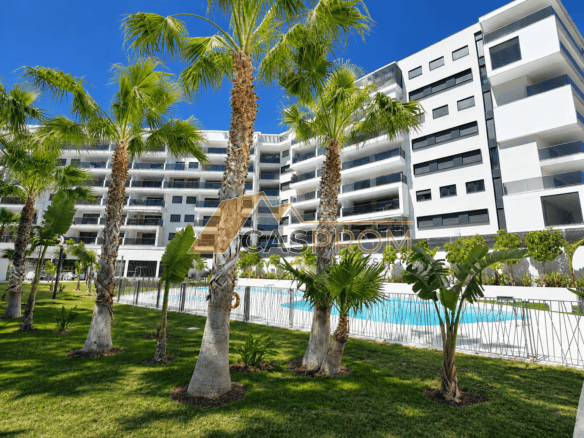 APARTAMENT NA PARTERZE Z DUŻYM TARASEM W NOWOCZESNEJ INWESTYCJI SEAGARDENS W CAMPOAMOR