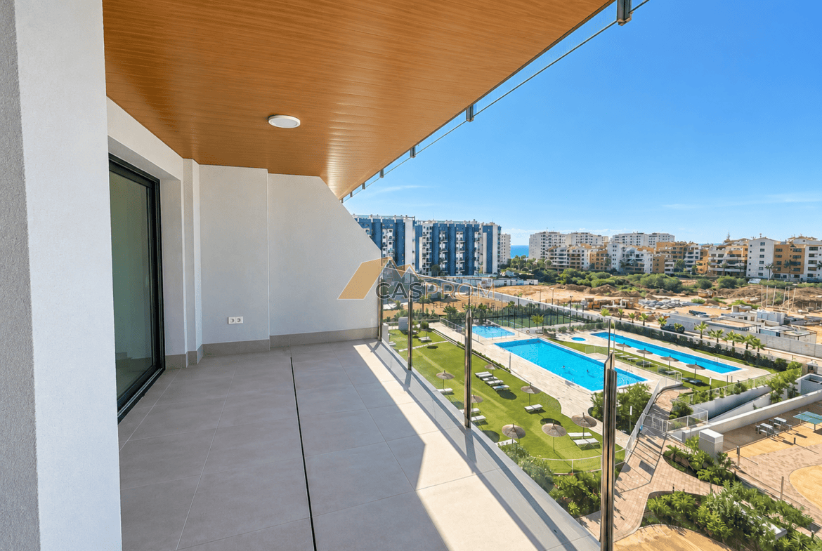 APARTAMENT NA 5 PIĘTRZE Z BOGATĄ INFRASTRUKTURĄ REKREACYJNĄ, POŁOŻONY ZALEDWIE 250 M OD PLAŻY W PUNTA PRIMA
