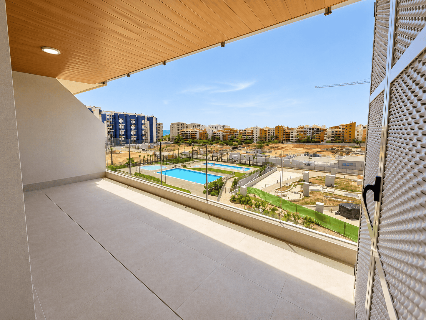 STYLOWY APARTAMENT Z PRZESTRONNYM TARASEM W LUKSUSOWEJ INWESTYCJI W PUNTA PRIMA