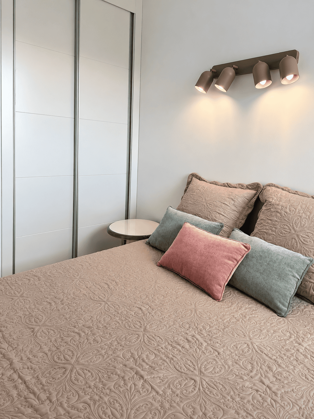 STYLOWY APARTAMENT Z PRZESTRONNYM TARASEM W LUKSUSOWEJ INWESTYCJI W PUNTA PRIMA