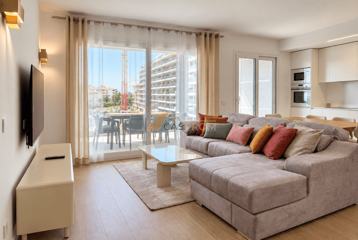 STYLOWY APARTAMENT Z PRZESTRONNYM TARASEM W LUKSUSOWEJ INWESTYCJI W PUNTA PRIMA