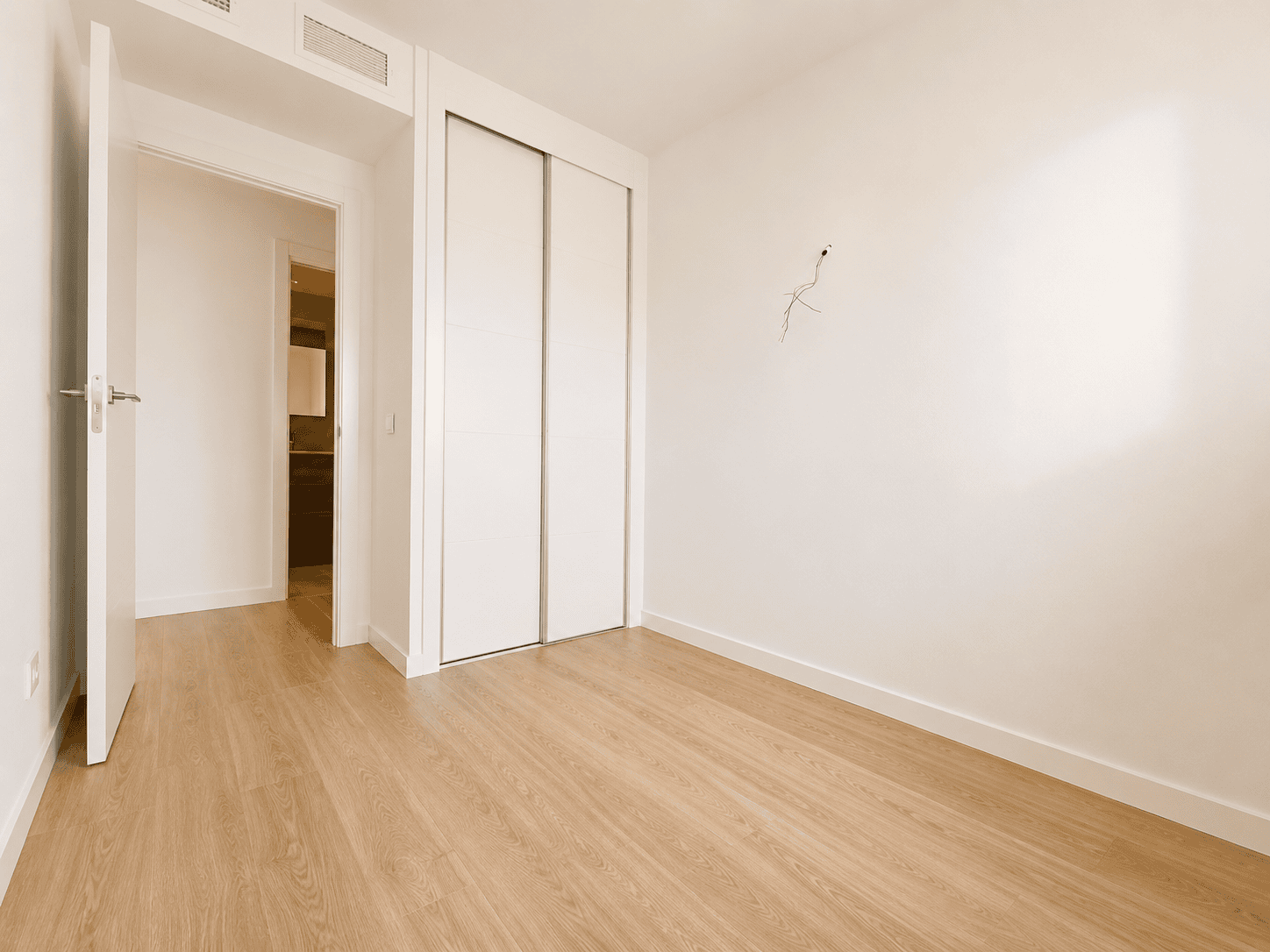 STYLOWY APARTAMENT Z PRZESTRONNYM TARASEM W LUKSUSOWEJ INWESTYCJI W PUNTA PRIMA