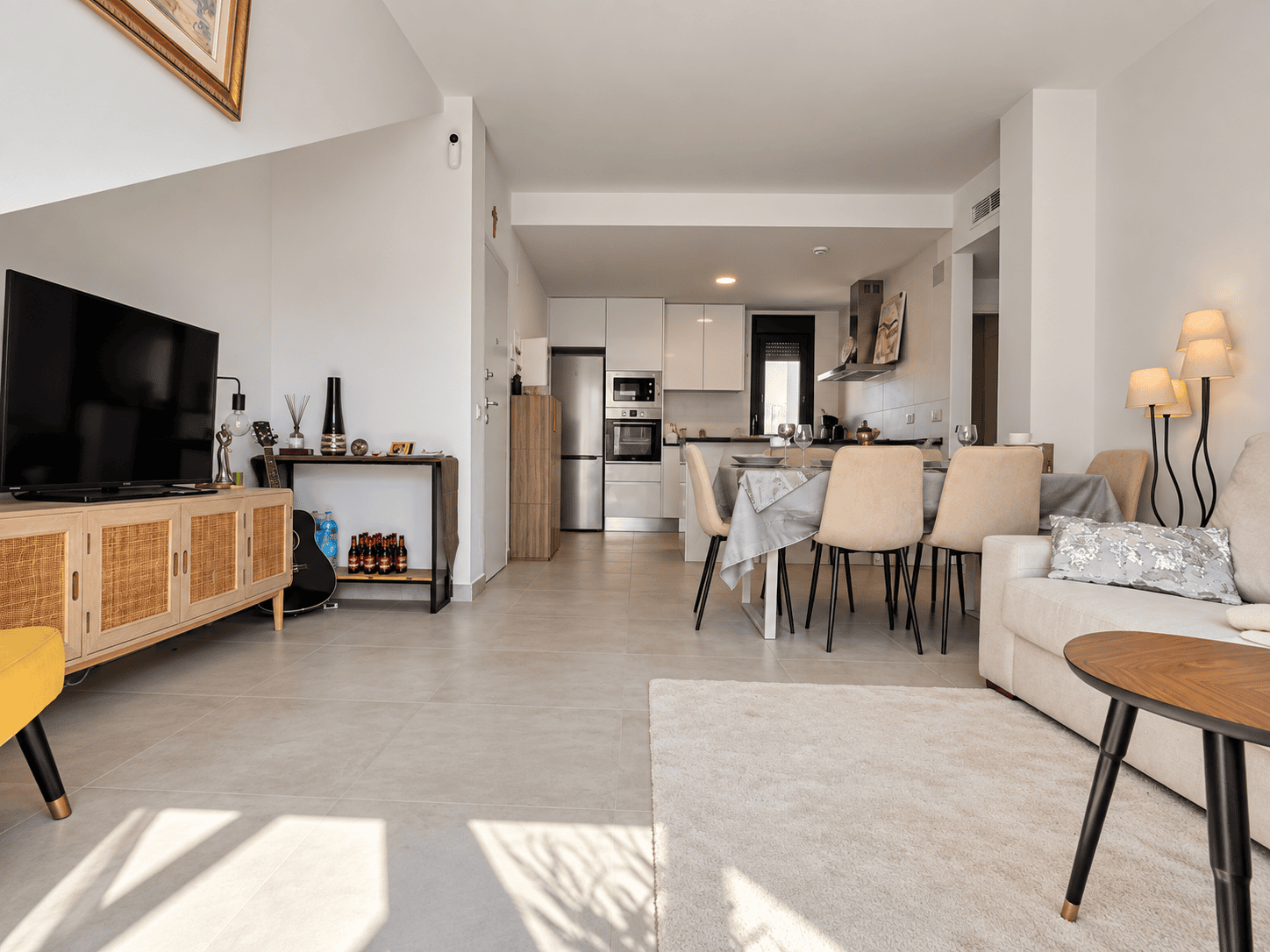 EKSKLUZYWNY GÓRNY BUNGALOW Z PRYWATNYM SOLARIUM W ORIHUELA COSTA