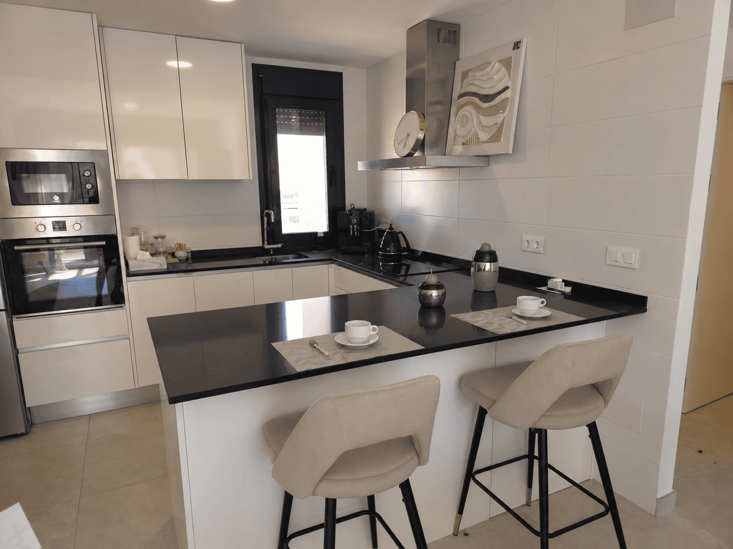 EKSKLUZYWNY GÓRNY BUNGALOW Z PRYWATNYM SOLARIUM W ORIHUELA COSTA