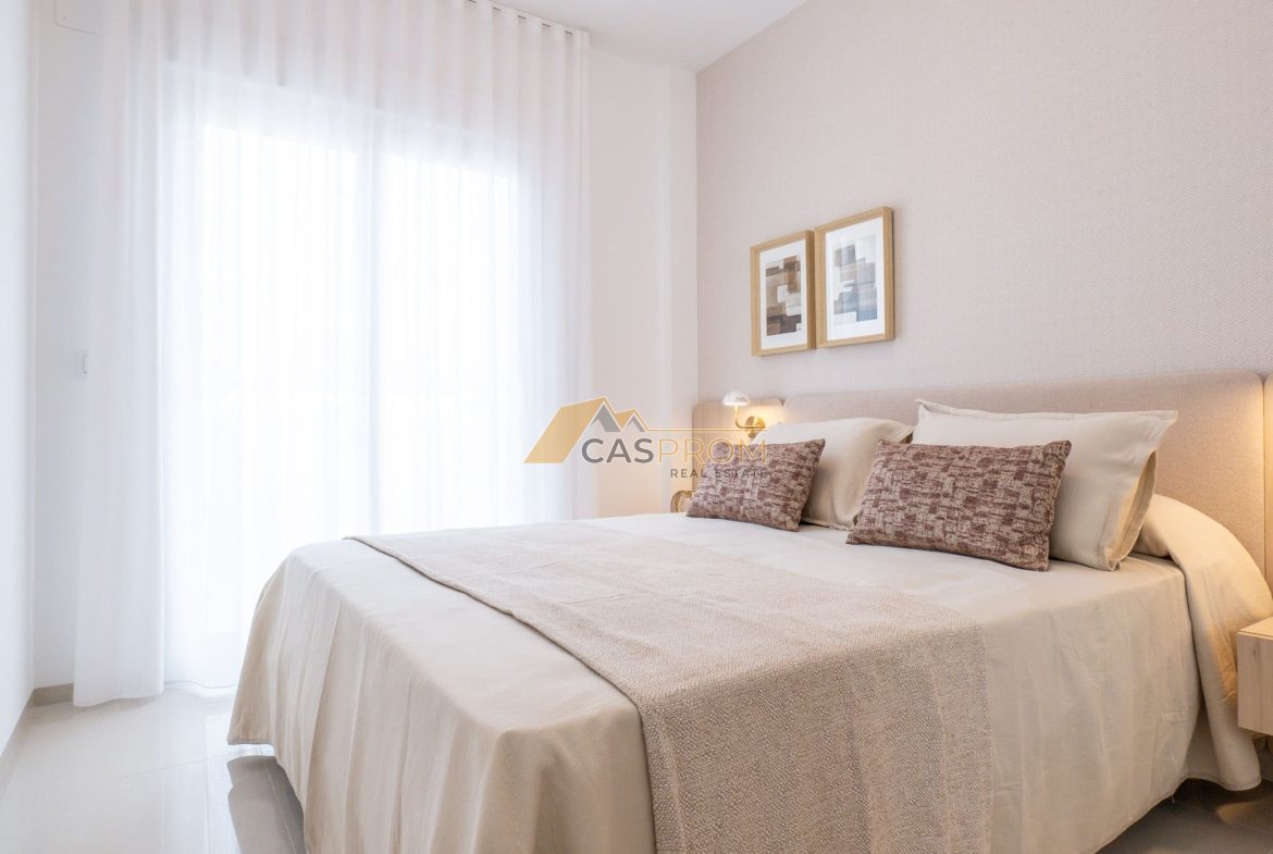 NOWOCZESNY APARTAMENT NA PARTERZE Z PRYWATNYM OGRODEM W CIUDAD QUESADA