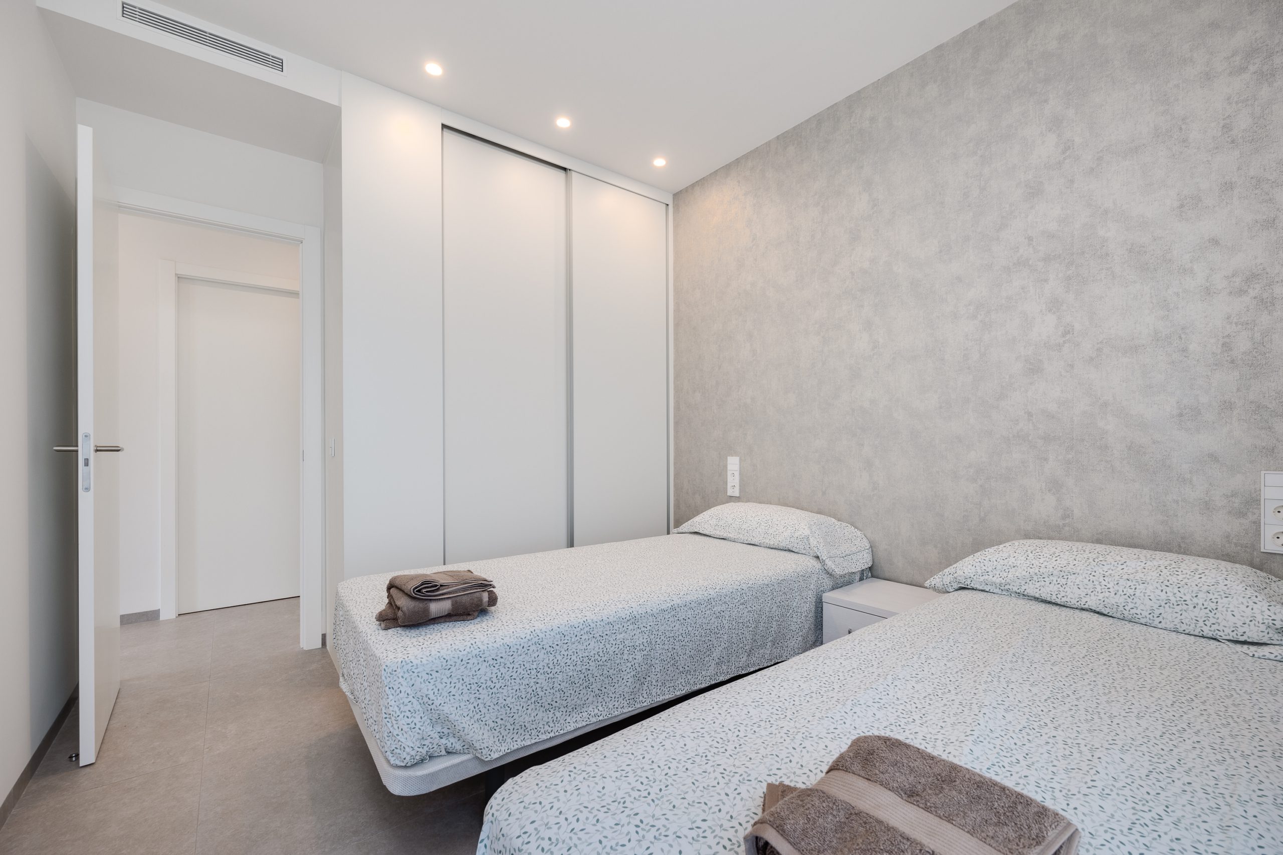 NOWOCZESNY APARTAMENT W LAS COLINAS-SAN MIGUEL