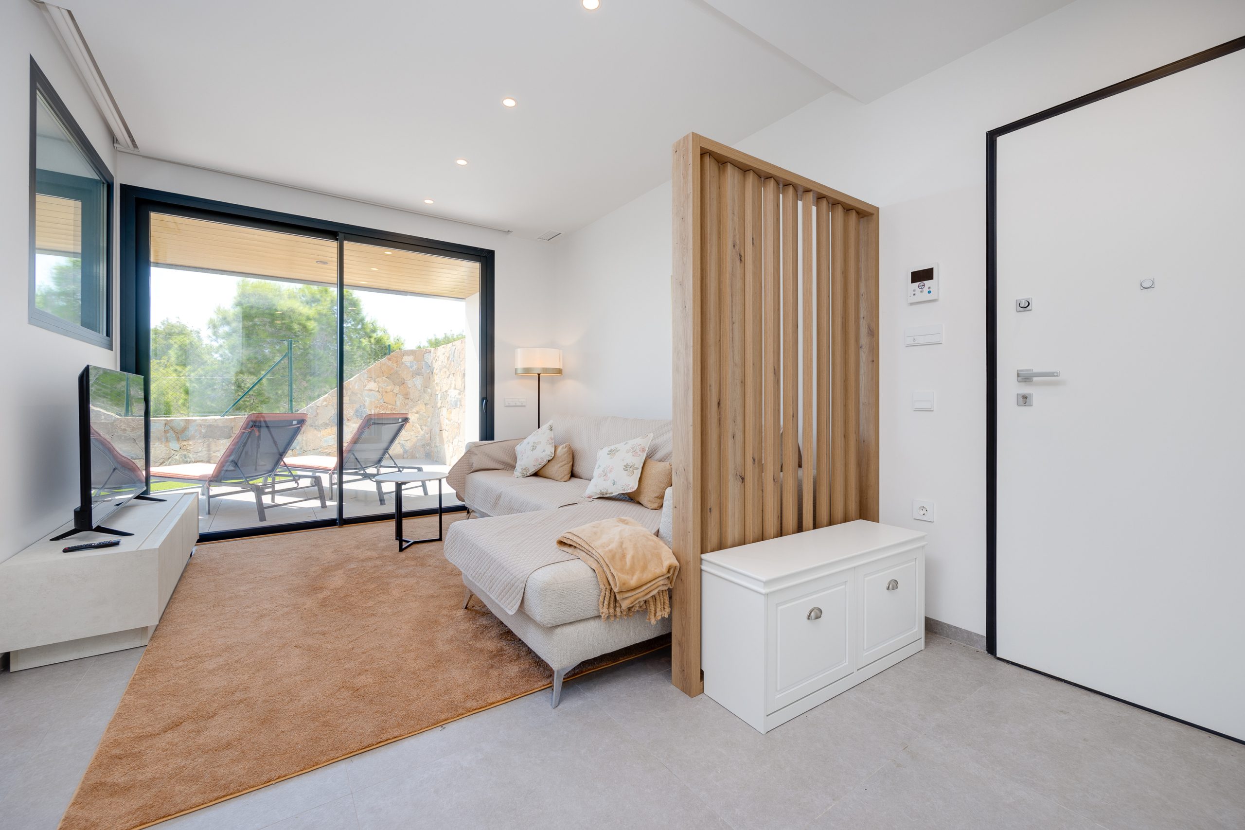 NOWOCZESNY APARTAMENT W LAS COLINAS-SAN MIGUEL