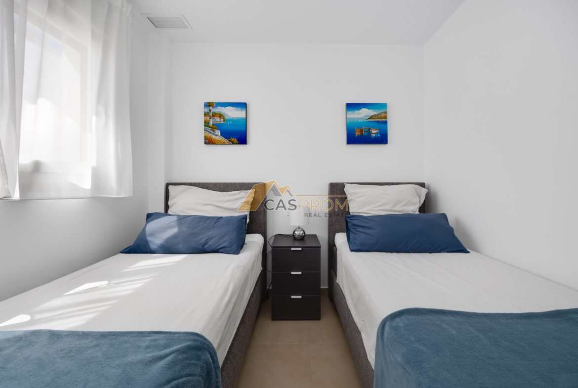 NOWOCZESNY PENTHOUSE Z PRYWATNYM SOLARIUM W PILAR DE LA HORADADA