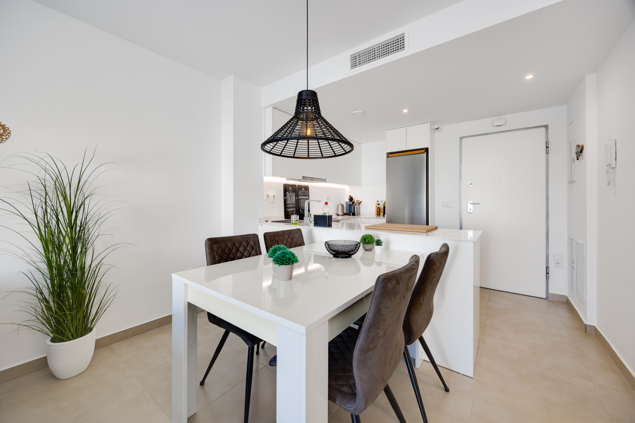 NOWOCZESNY PENTHOUSE Z PRYWATNYM SOLARIUM W PILAR DE LA HORADADA