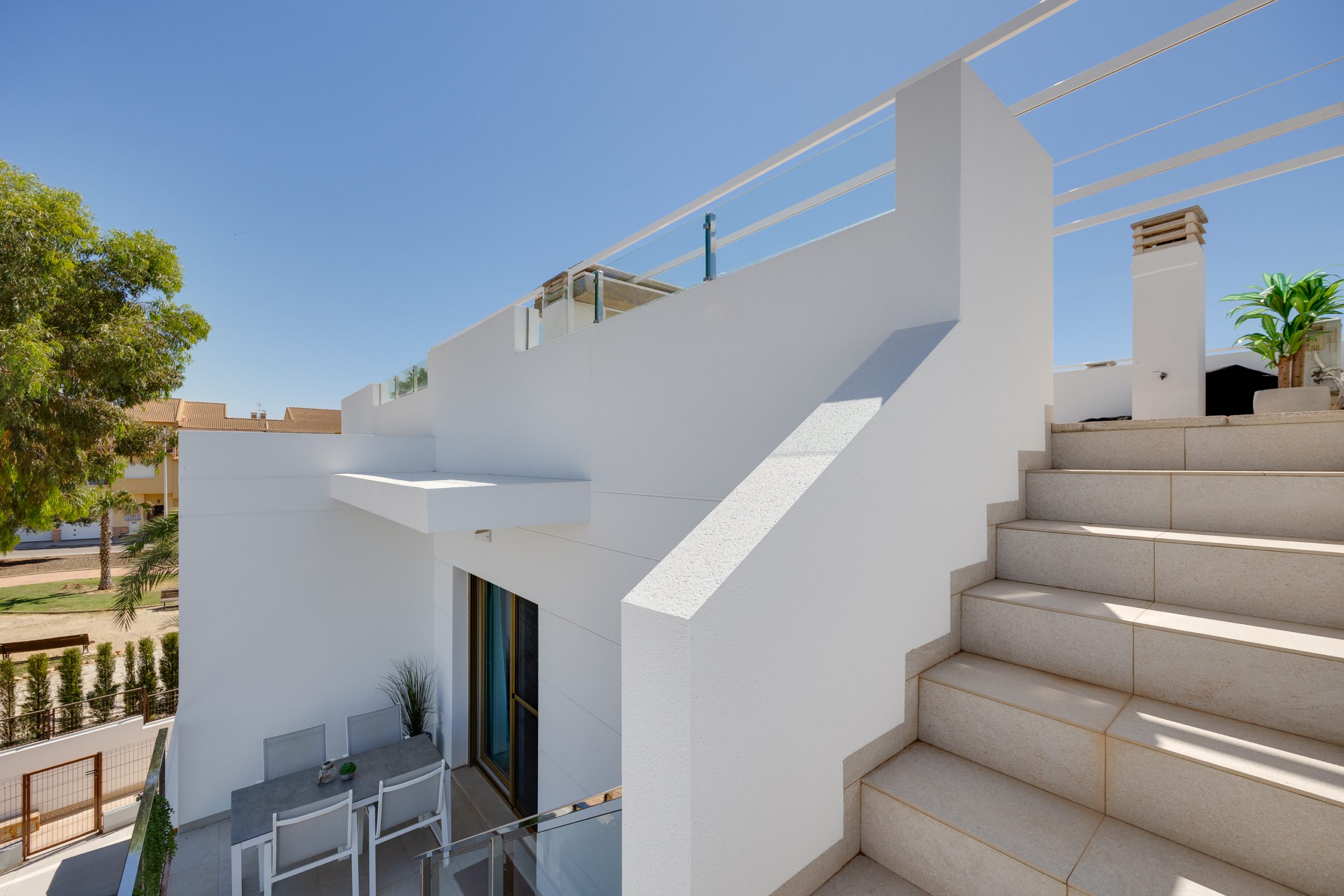 NOWOCZESNY PENTHOUSE Z PRYWATNYM SOLARIUM W PILAR DE LA HORADADA