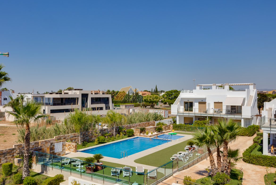 NOWOCZESNY PENTHOUSE Z PRYWATNYM SOLARIUM W PILAR DE LA HORADADA