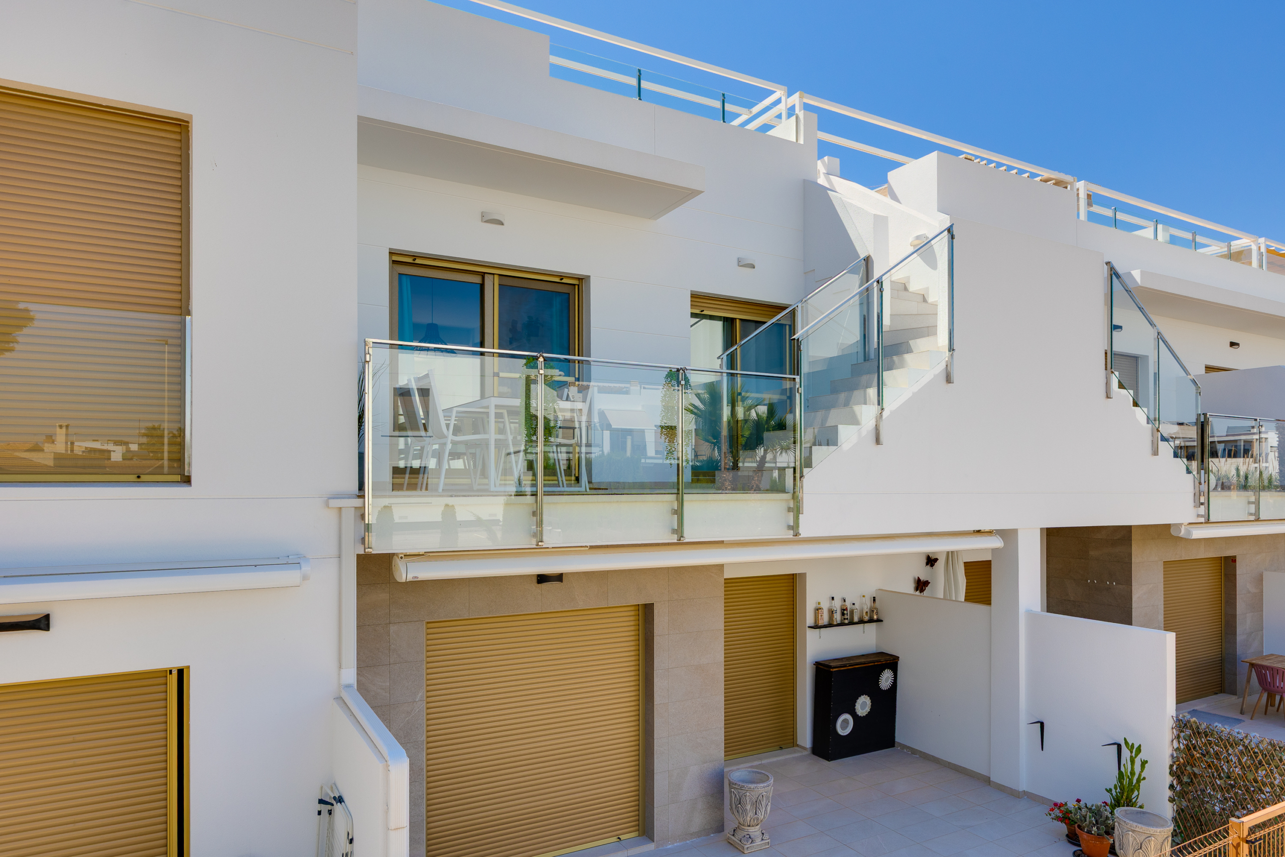 NOWOCZESNY PENTHOUSE Z PRYWATNYM SOLARIUM W PILAR DE LA HORADADA