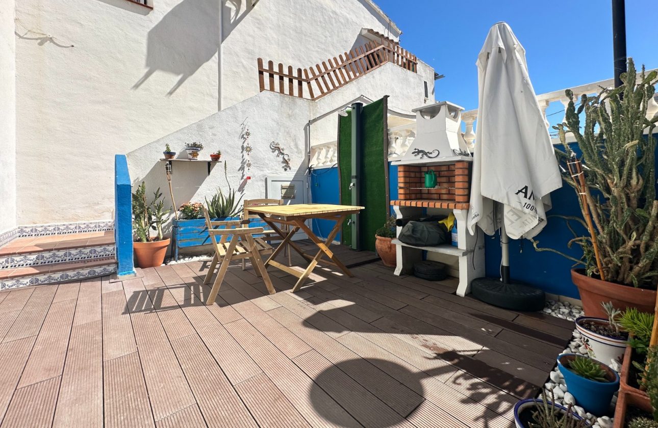 PRZYTULNY BUNGALOW Z PRYWATNYM OGRODEM I TARASEM W CABO ROIG – ORIHUELA COSTA
