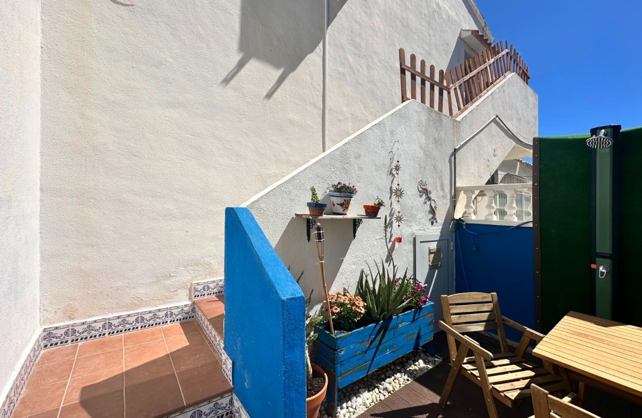 PRZYTULNY BUNGALOW Z PRYWATNYM OGRODEM I TARASEM W CABO ROIG – ORIHUELA COSTA