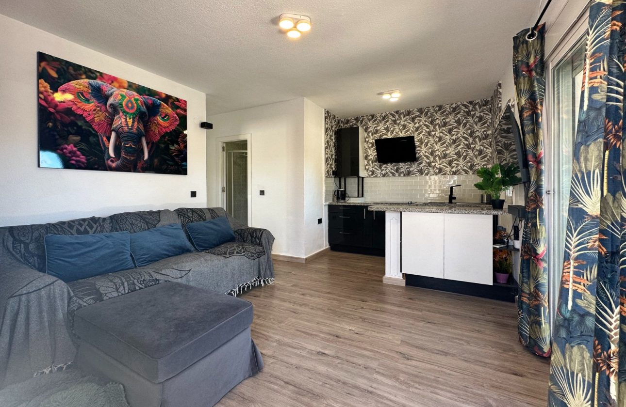 PRZYTULNY BUNGALOW Z PRYWATNYM OGRODEM I TARASEM W CABO ROIG – ORIHUELA COSTA