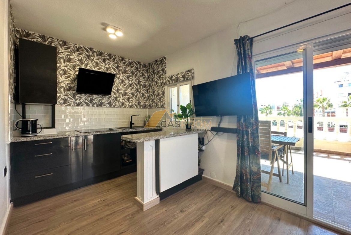 PRZYTULNY BUNGALOW Z PRYWATNYM OGRODEM I TARASEM W CABO ROIG – ORIHUELA COSTA