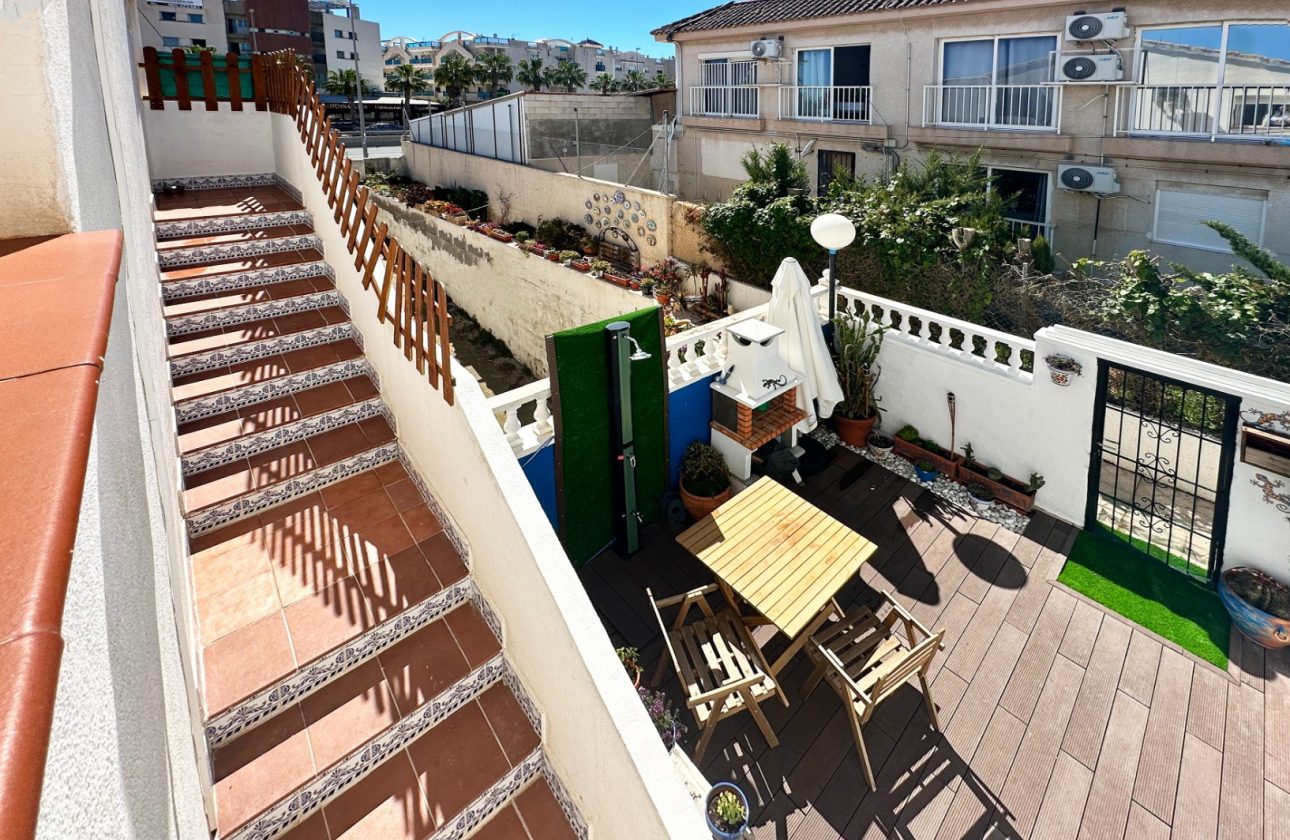 PRZYTULNY BUNGALOW Z PRYWATNYM OGRODEM I TARASEM W CABO ROIG – ORIHUELA COSTA
