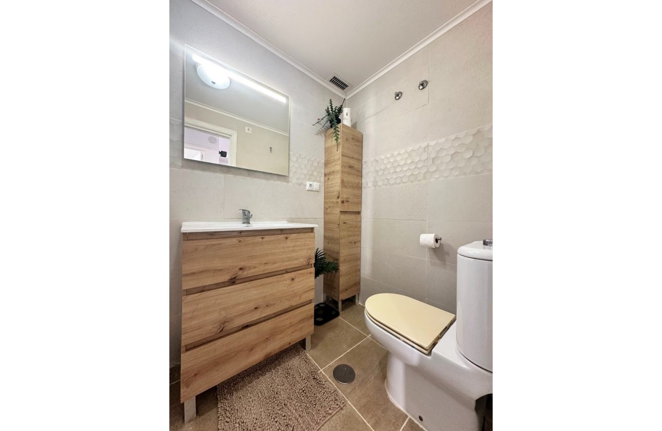 PRZYTULNY BUNGALOW Z PRYWATNYM OGRODEM I TARASEM W CABO ROIG – ORIHUELA COSTA