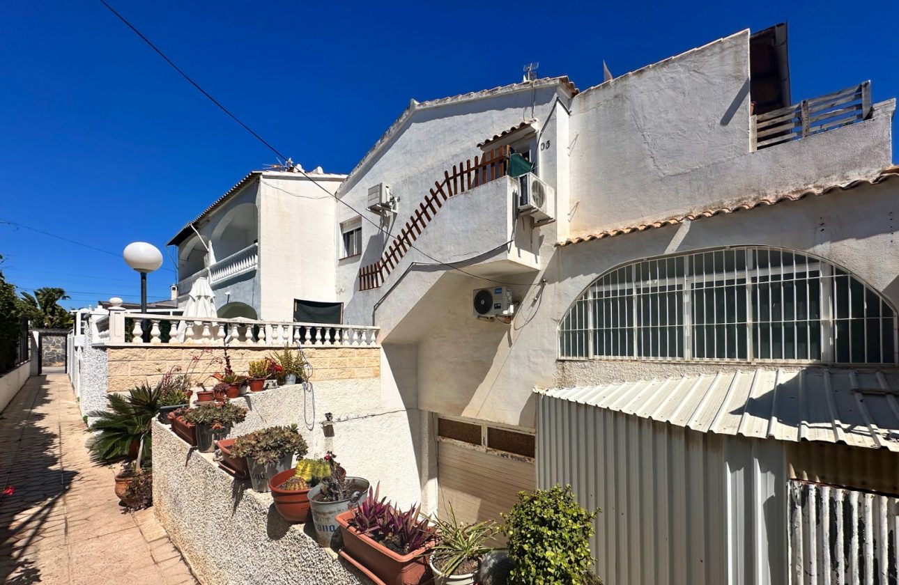 PRZYTULNY BUNGALOW Z PRYWATNYM OGRODEM I TARASEM W CABO ROIG – ORIHUELA COSTA
