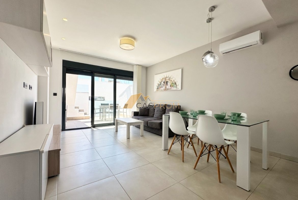 WYJĄTKOWY APARTAMENT Z PRYWATNYM SOLARIUM W EL RASO – GUARDAMAR DEL SEGURA