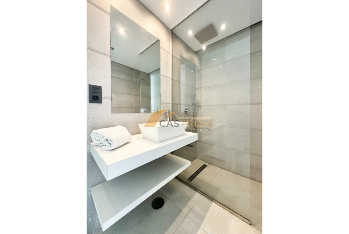 WYJĄTKOWY APARTAMENT Z PRYWATNYM SOLARIUM W EL RASO – GUARDAMAR DEL SEGURA