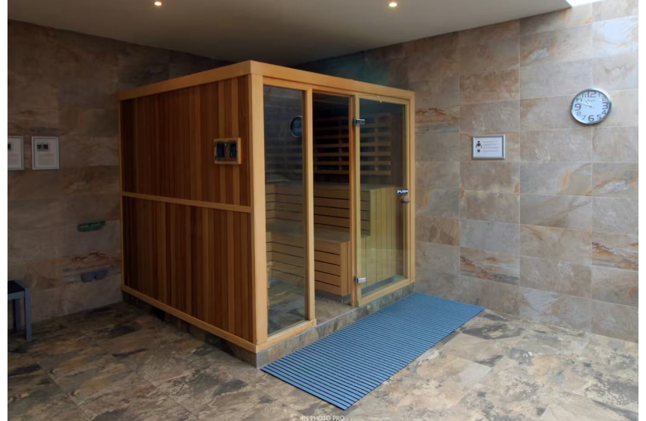 WYJĄTKOWY APARTAMENT Z PRYWATNYM SOLARIUM W EL RASO – GUARDAMAR DEL SEGURA