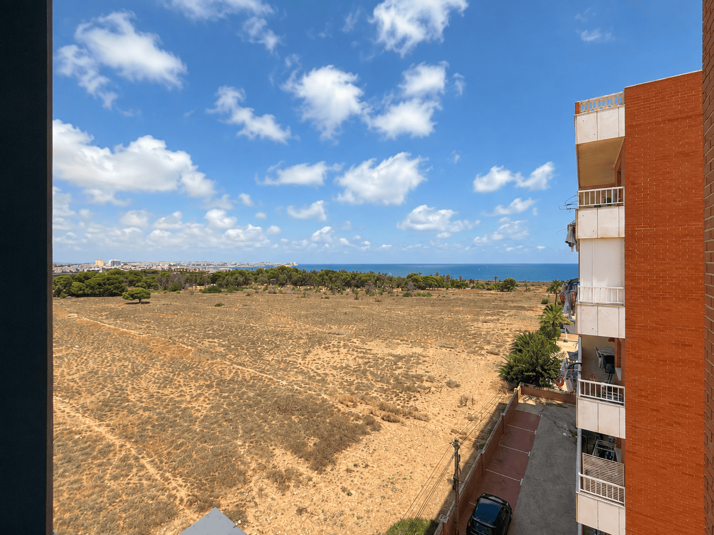 APARTAMENT Z WIDOKIEM NA MORZE W ZADBANYM KOMPLEKSIE MIESZKANIOWYM W PUNTA PRIMA