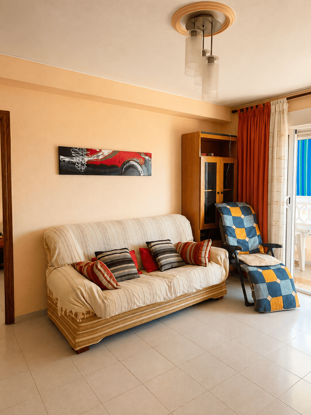 APARTAMENT Z WIDOKIEM NA MORZE W ZADBANYM KOMPLEKSIE MIESZKANIOWYM W PUNTA PRIMA