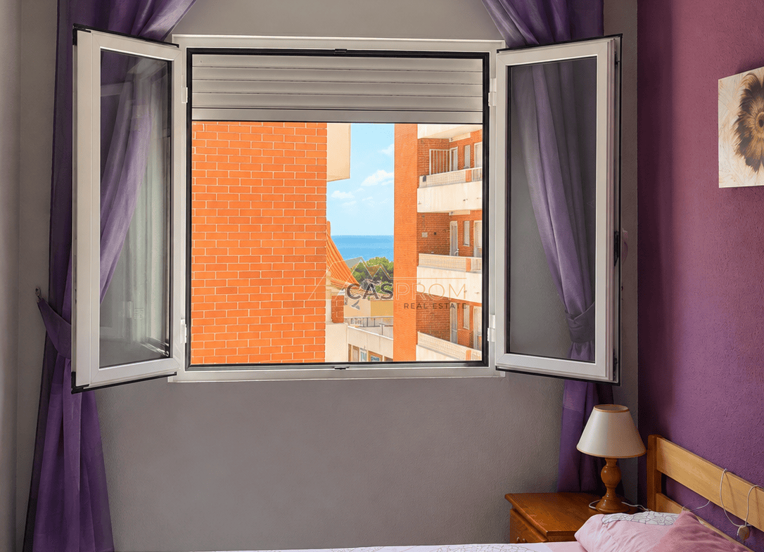 APARTAMENT Z WIDOKIEM NA MORZE W ZADBANYM KOMPLEKSIE MIESZKANIOWYM W PUNTA PRIMA