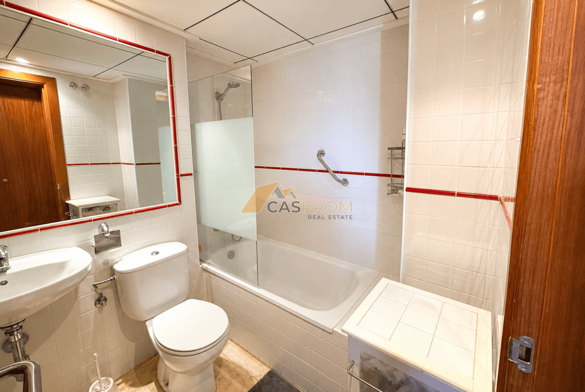 PRZESTRONNY APARTAMENT Z DWOMA TARASAMI BLISKO MORZA W PUNTA PRIMA