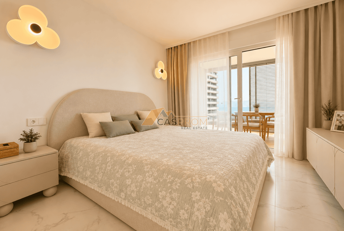 APARTAMENT W PIERWSZEJ LINII BRZEGOWEJ Z WIDOKIEM NA MORZE I BOGATĄ STREFĄ REKREACYJNĄ