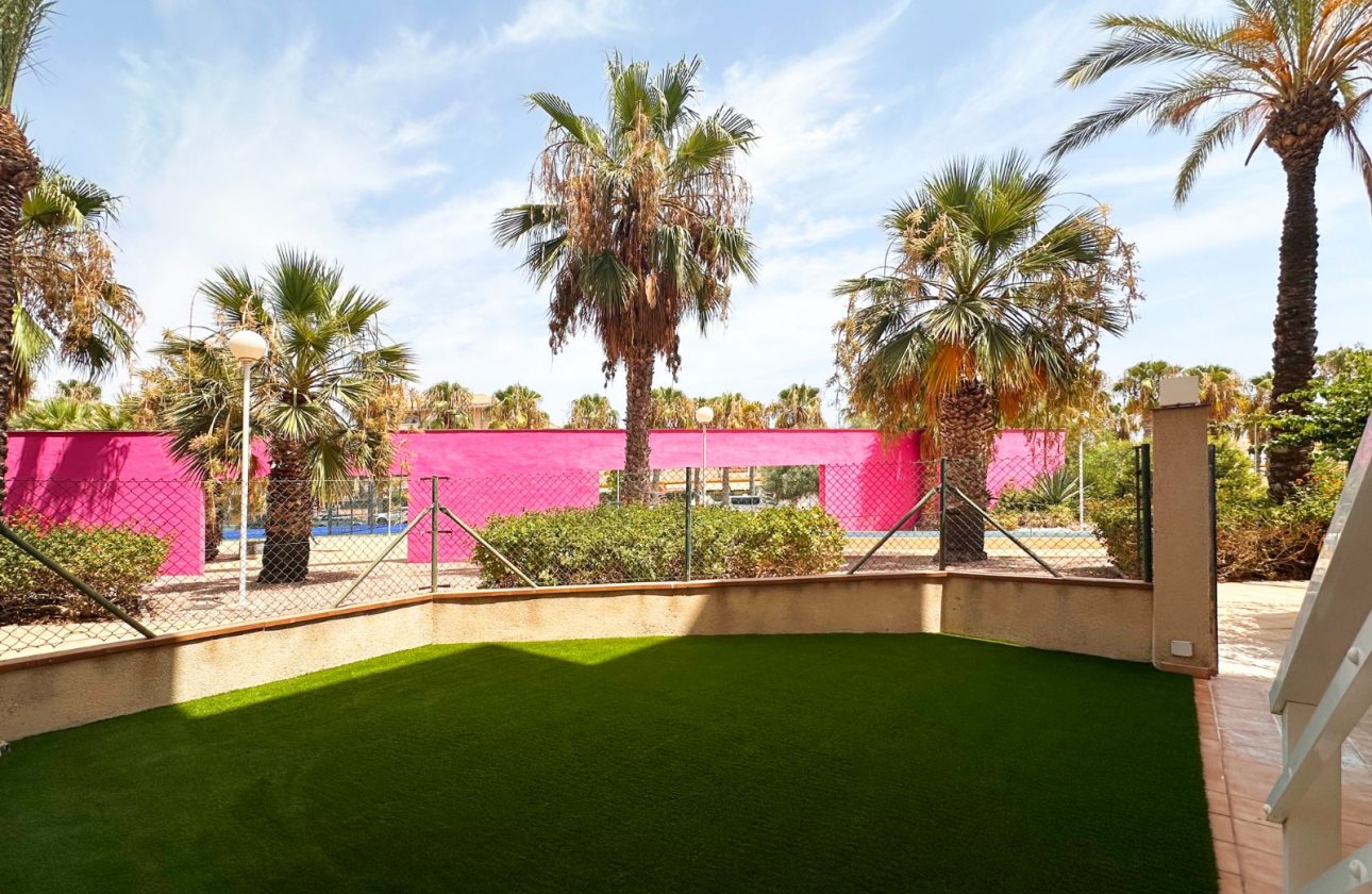 156074_lg APARTAMENT NA PARTERZE Z PRYWATNĄ PRZESTRZENIĄ ZEWNĘTRZNĄ, 500 M OD MORZA W AGUAMARINA, CABO ROIG