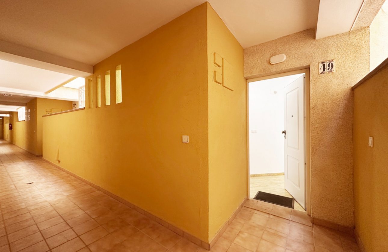 156079_lg APARTAMENT NA PARTERZE Z PRYWATNĄ PRZESTRZENIĄ ZEWNĘTRZNĄ, 500 M OD MORZA W AGUAMARINA, CABO ROIG