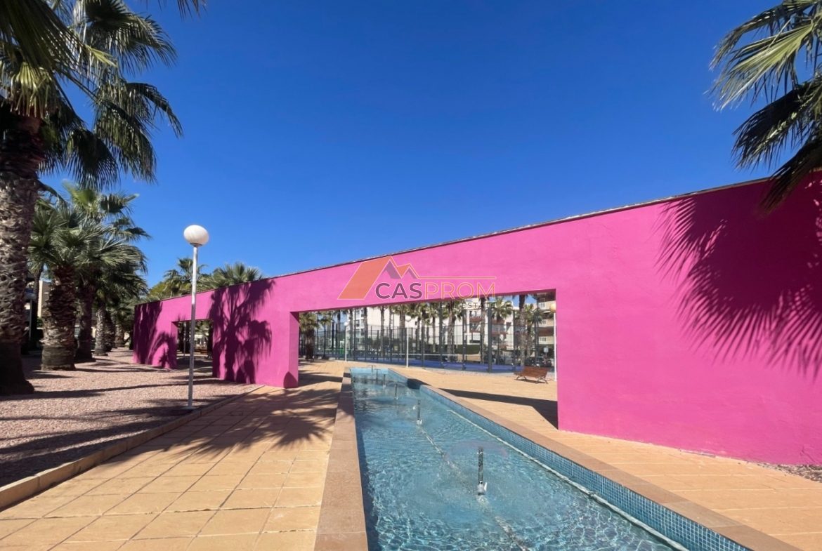 APARTAMENT NA PARTERZE Z PRYWATNĄ PRZESTRZENIĄ ZEWNĘTRZNĄ, 500 M OD MORZA W AGUAMARINA, CABO ROIG