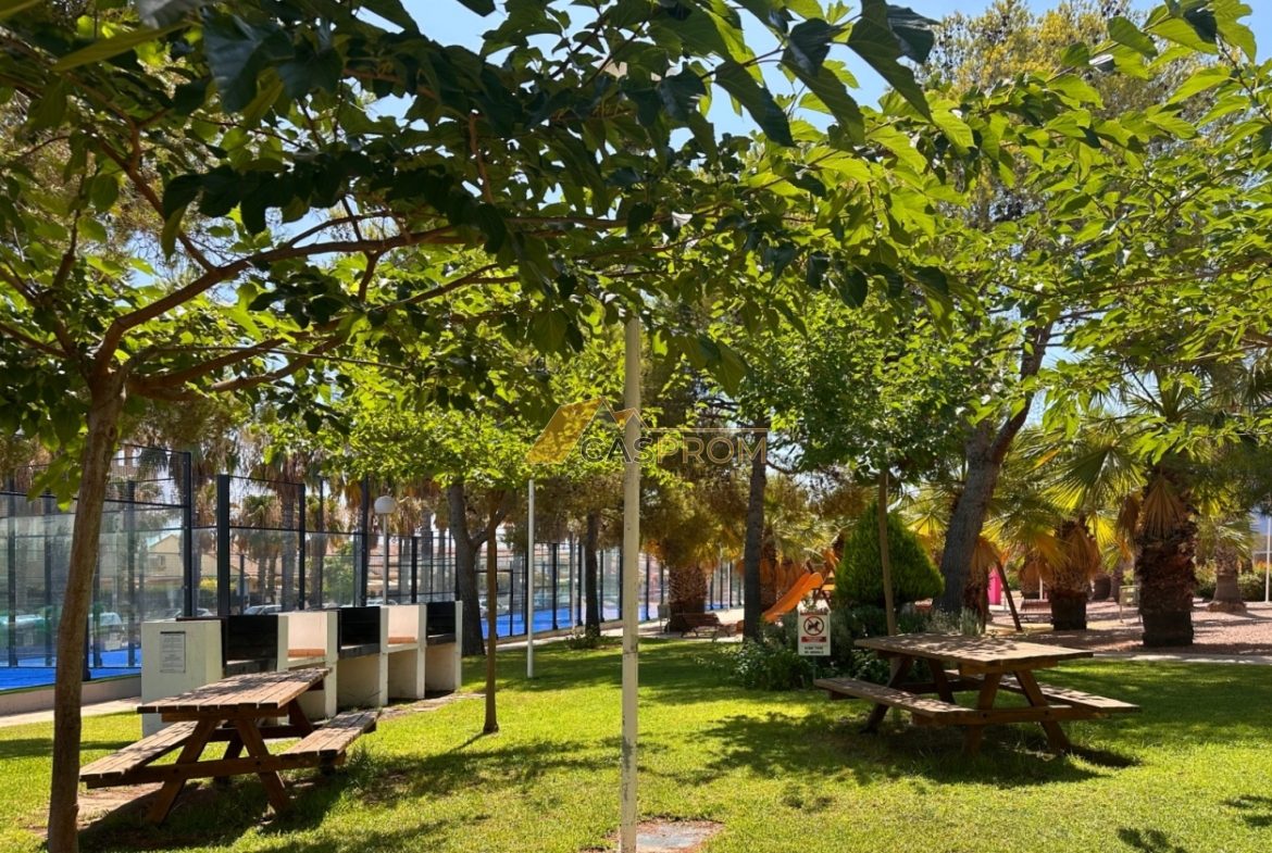APARTAMENT NA PARTERZE Z PRYWATNĄ PRZESTRZENIĄ ZEWNĘTRZNĄ, 500 M OD MORZA W AGUAMARINA, CABO ROIG