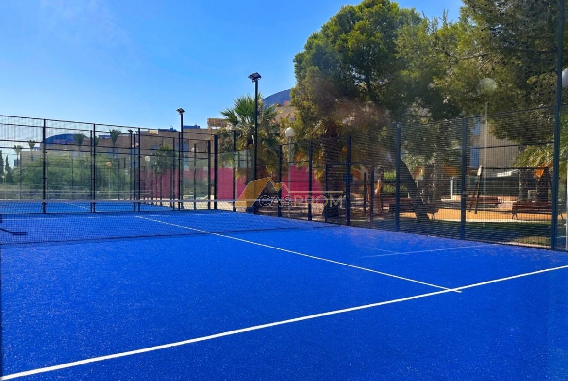 APARTAMENT NA PARTERZE Z PRYWATNĄ PRZESTRZENIĄ ZEWNĘTRZNĄ, 500 M OD MORZA W AGUAMARINA, CABO ROIG
