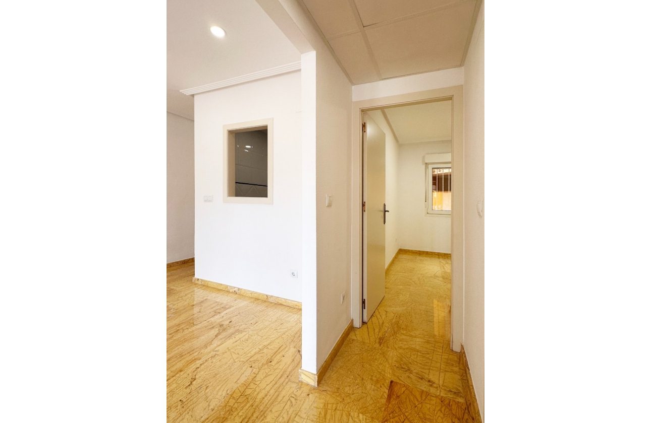 156122_lg APARTAMENT NA PARTERZE Z PRYWATNĄ PRZESTRZENIĄ ZEWNĘTRZNĄ, 500 M OD MORZA W AGUAMARINA, CABO ROIG