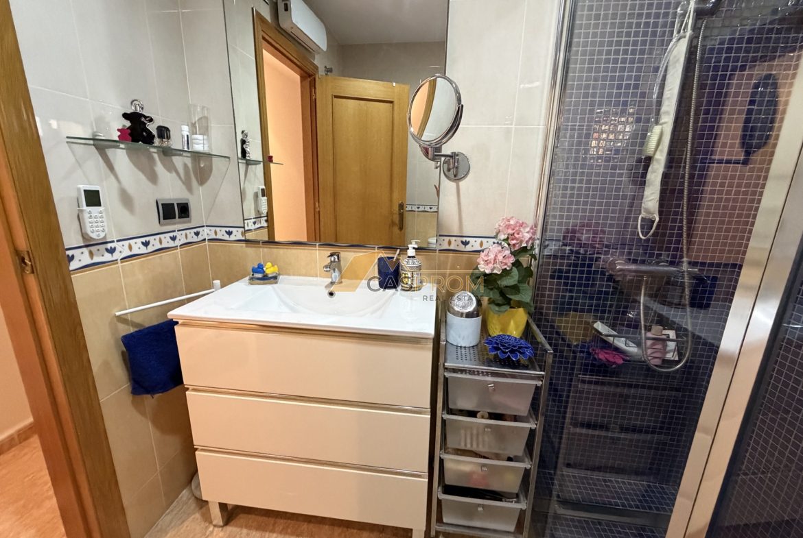 ELEGANCKI APARTAMENT W CENTRUM PILAR DE LA HORADADA